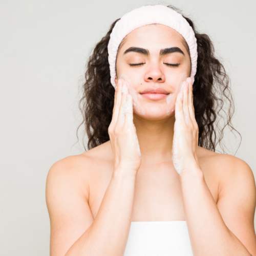 La Roche-Posay Toleriane Purifying Foaming Cleanser - An In-Depth Review