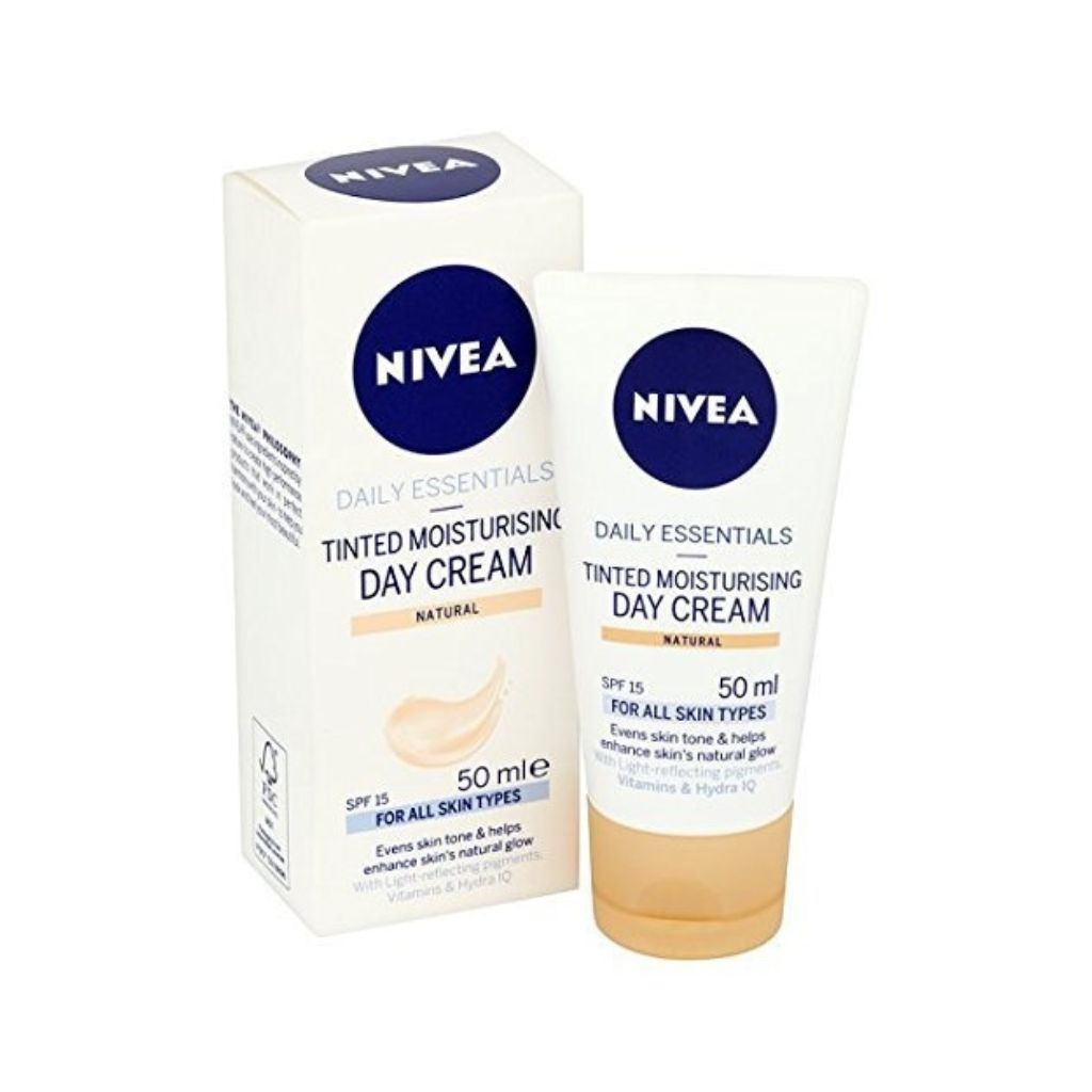 Nivea Tinted Day Cream 24H Moisture SPF15 50ml